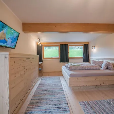 Holiday home Ferienwohnung-3-sonntagskoepfl